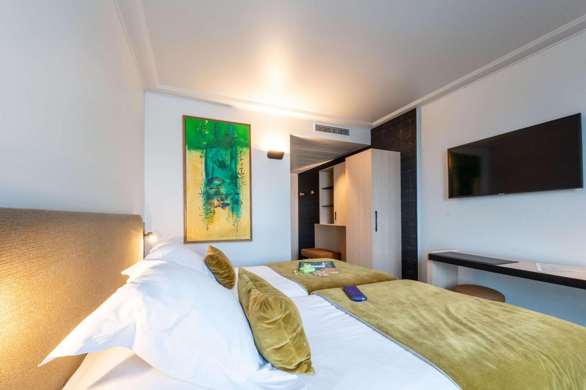Le Masq Western Premier Hotel